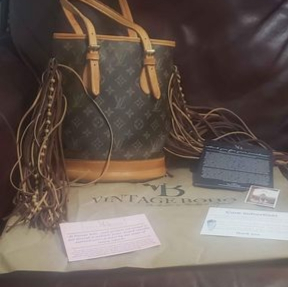 Louis Vuitton Fringe Tote - Picture 2 of 9